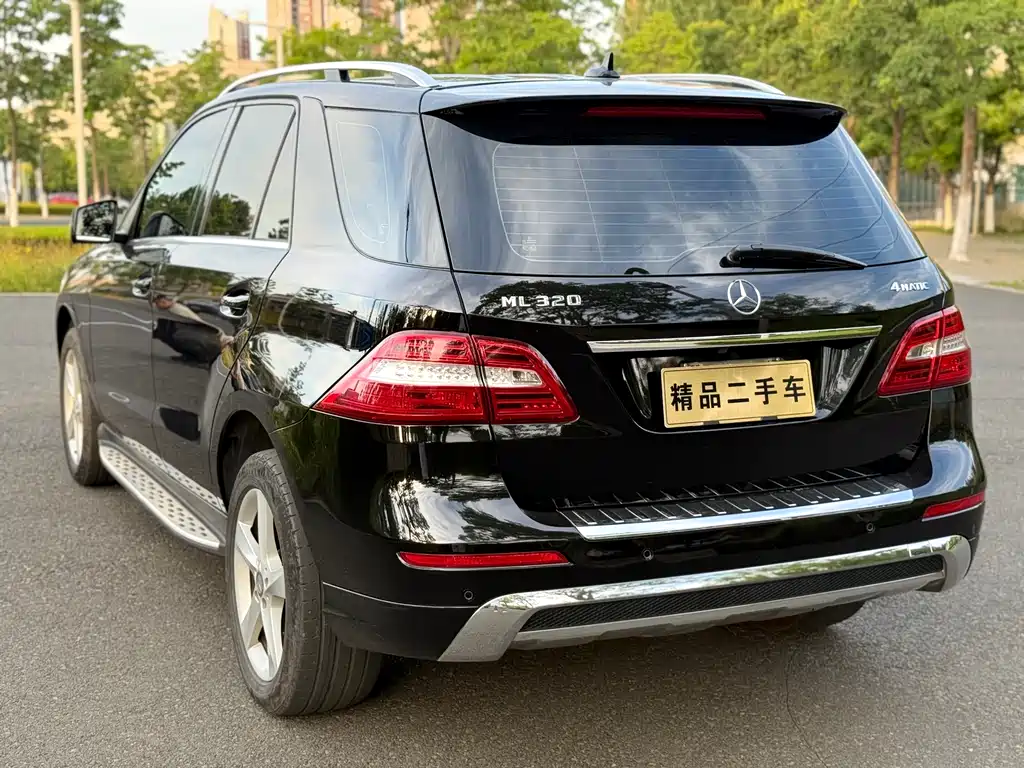 Mercedes-Benz M-Class ML 320 4 MATIC