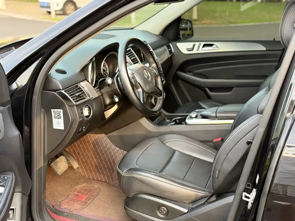 Mercedes-Benz M-Class ML 320 4 MATIC
