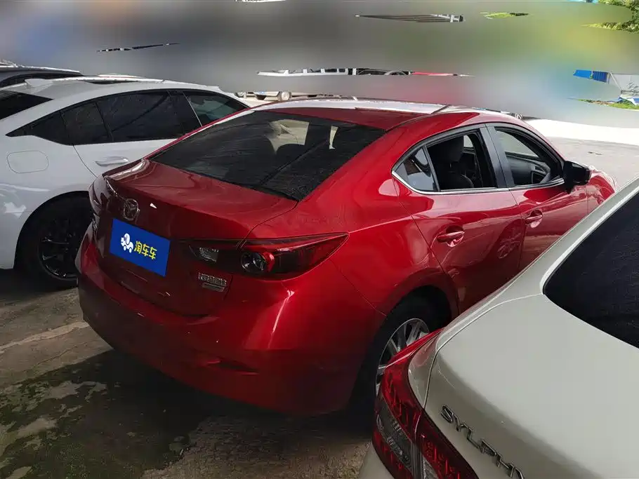 Mazda 3 Axela Sedan 1.5 L Auto Luxury CN-V