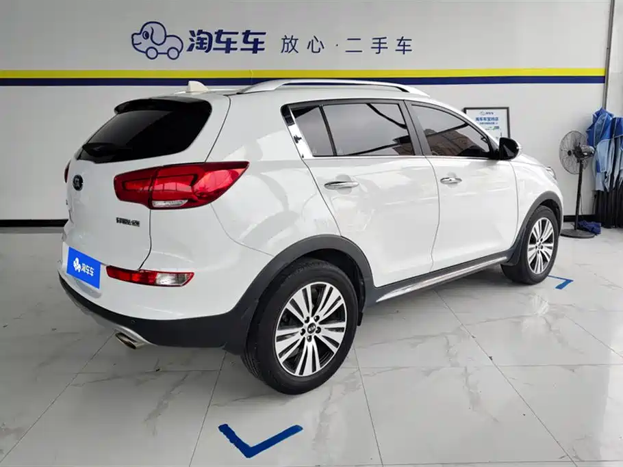 Sportage 2.0 L Auto 2 WD DLX