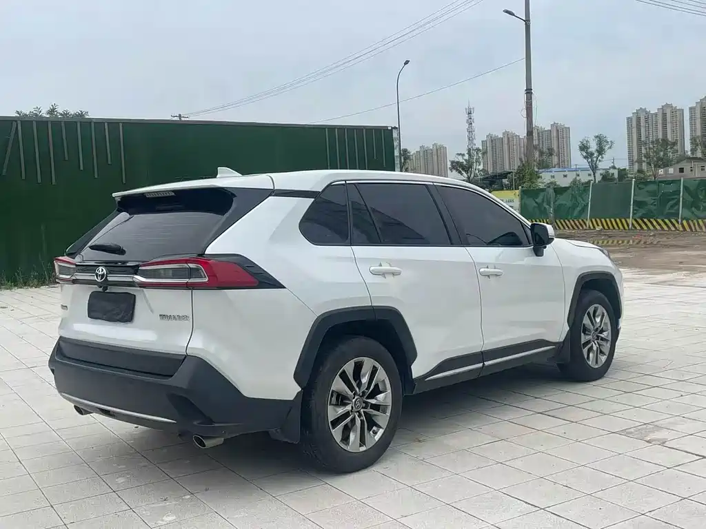 Wildlander 2.0 L CVT 2 WD Luxury