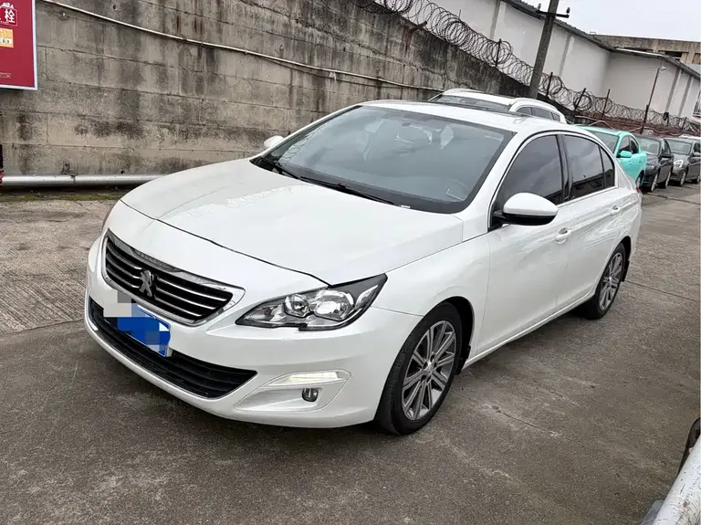 Peugeot 408 1.8 L Auto Luxury