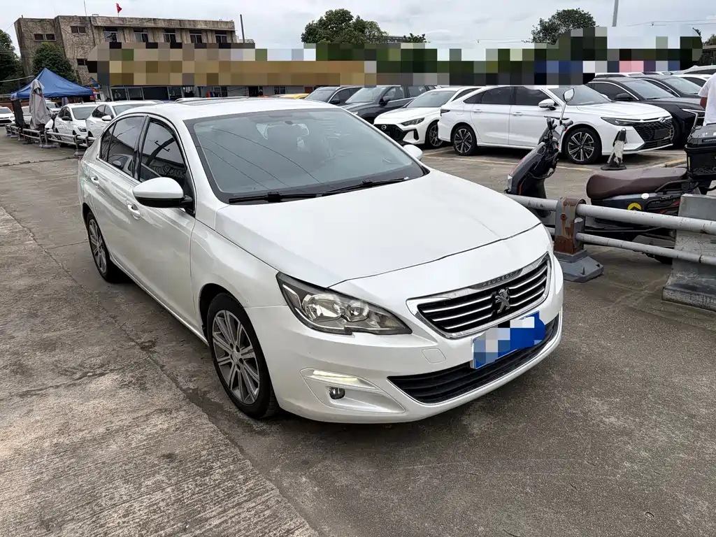 Peugeot 408 1.8 L Auto Luxury