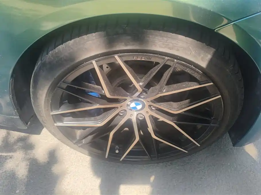 BMW M4 M4 2-door Coupe Shadow Hunter