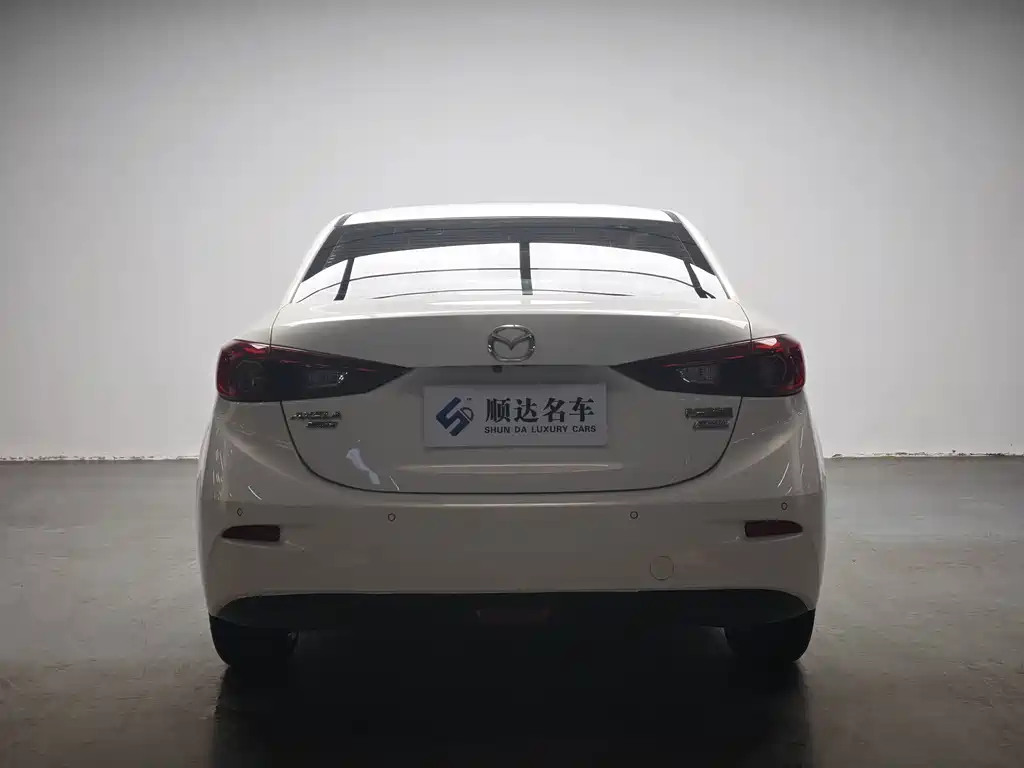 Mazda 3 Axela Sedan 1.5 L Auto Comfort CN-V