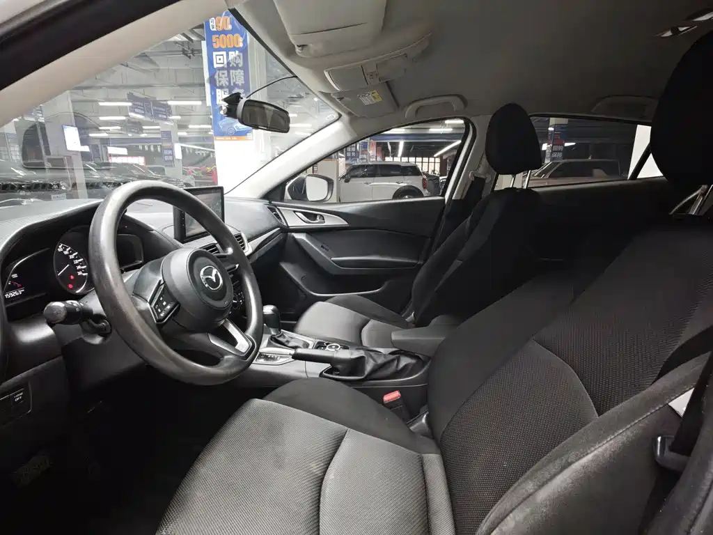 Mazda 3 Axela Sedan 1.5 L Auto Comfort CN-V