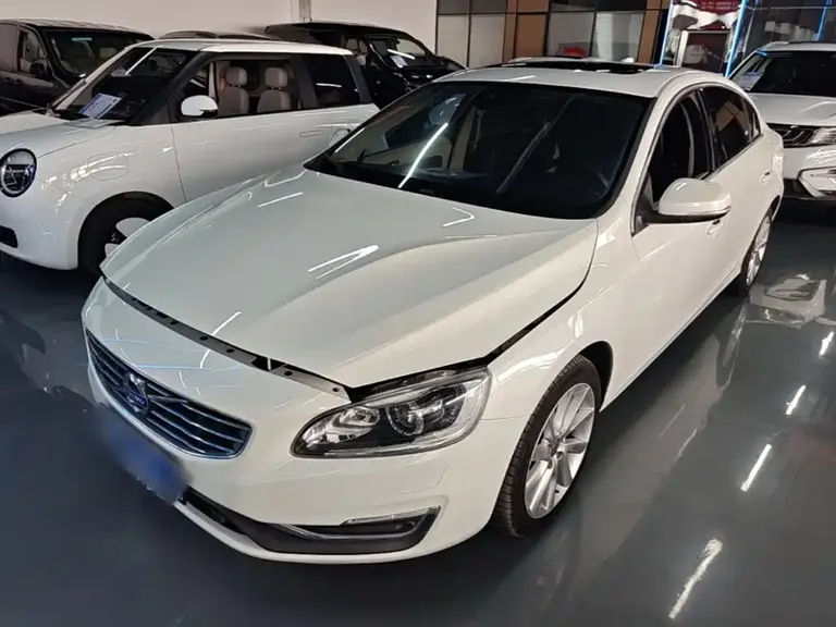 Volvo S60 S60 L 2.0 T Smart Vision