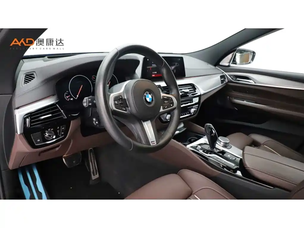 BMW 6 Series GT 宝马6系GT2019款 630 i M运动大旅行家版