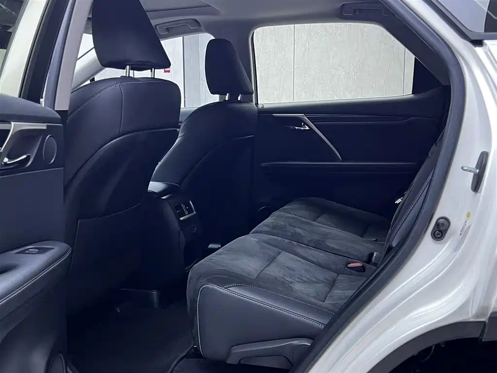 Lexus RX 300 2 WD Elite CN-V