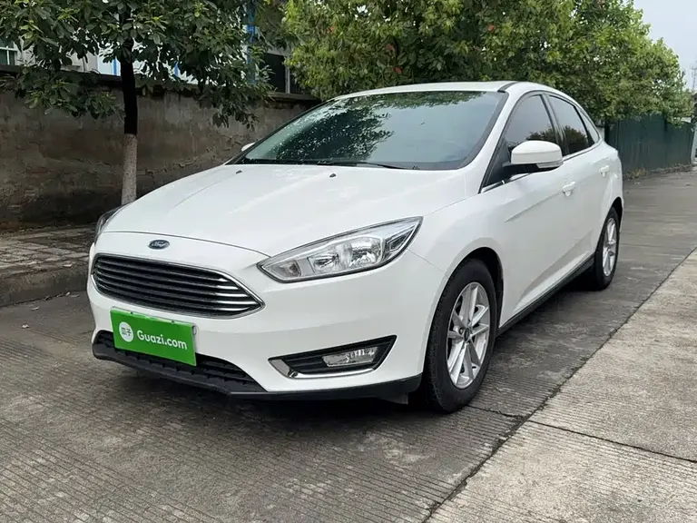 Ford Focus Sedan EcoBoost 180 Auto Elite