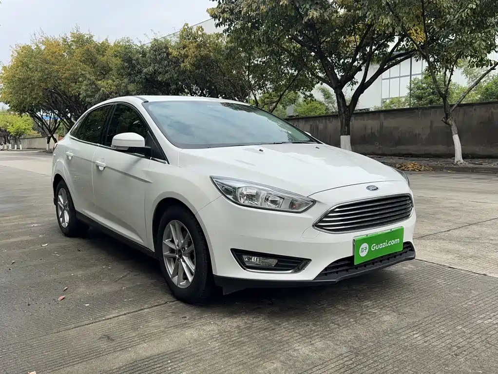 Focus Sedan EcoBoost 180 Auto Elite