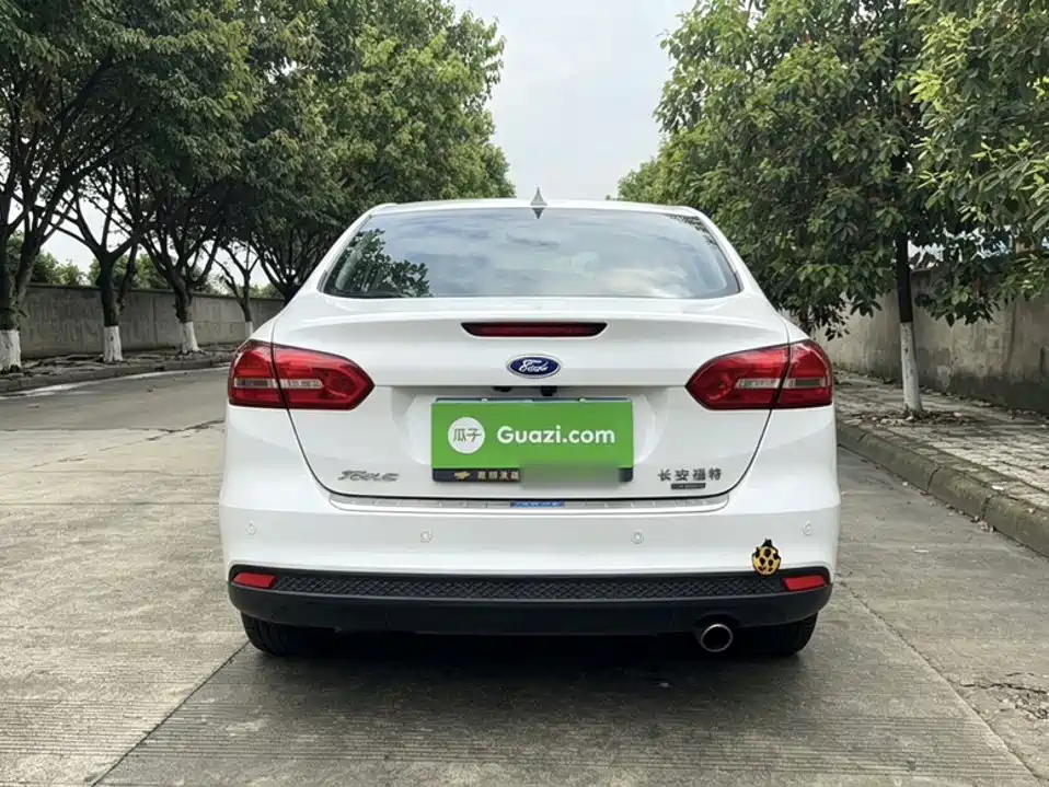 Focus Sedan EcoBoost 180 Auto Elite