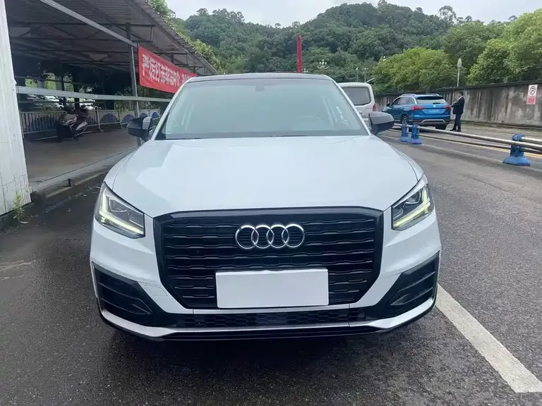 Audi Q2 L 35 TFSI Progressive Dynamic