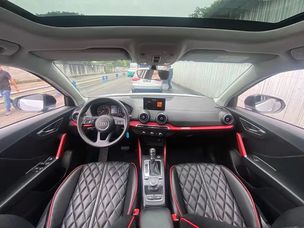 Audi Q2 L 35 TFSI Progressive Dynamic