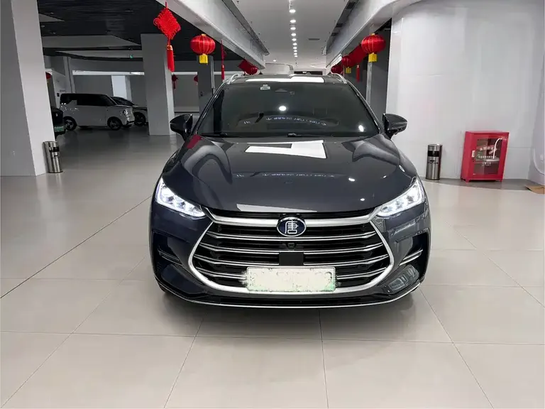 BYD Tang NEV DM-i Champion 112 KM Distinguished