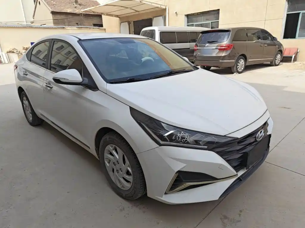 Verna 1.4 L CVT GLS Cool