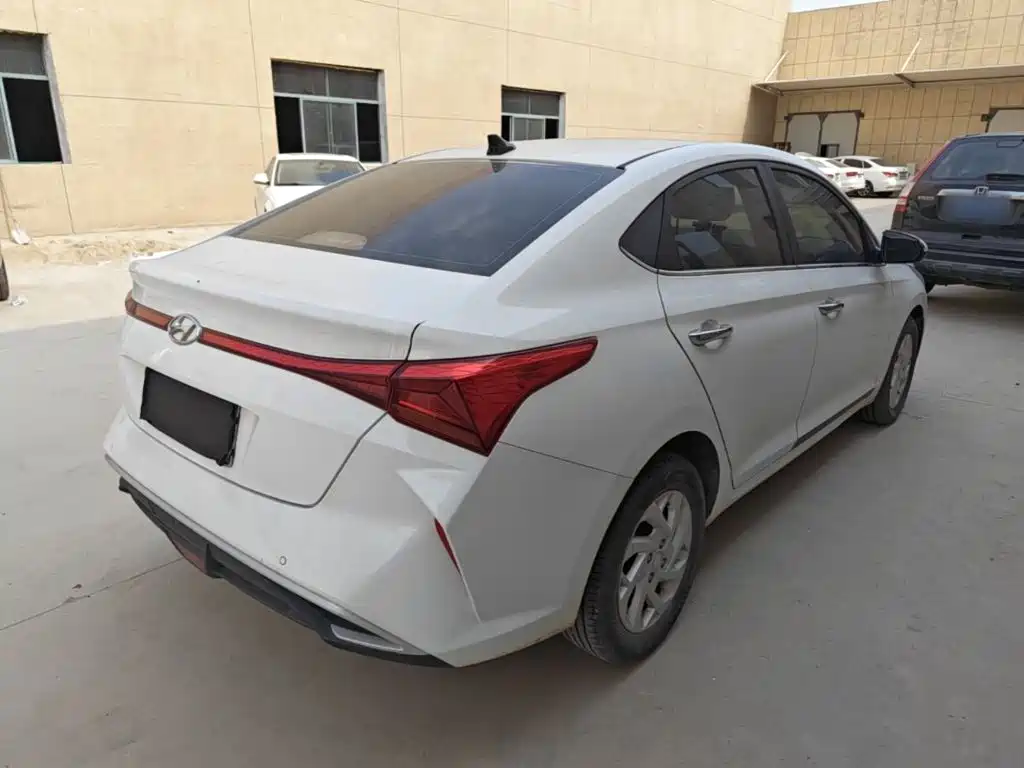 Verna 1.4 L CVT GLS Cool