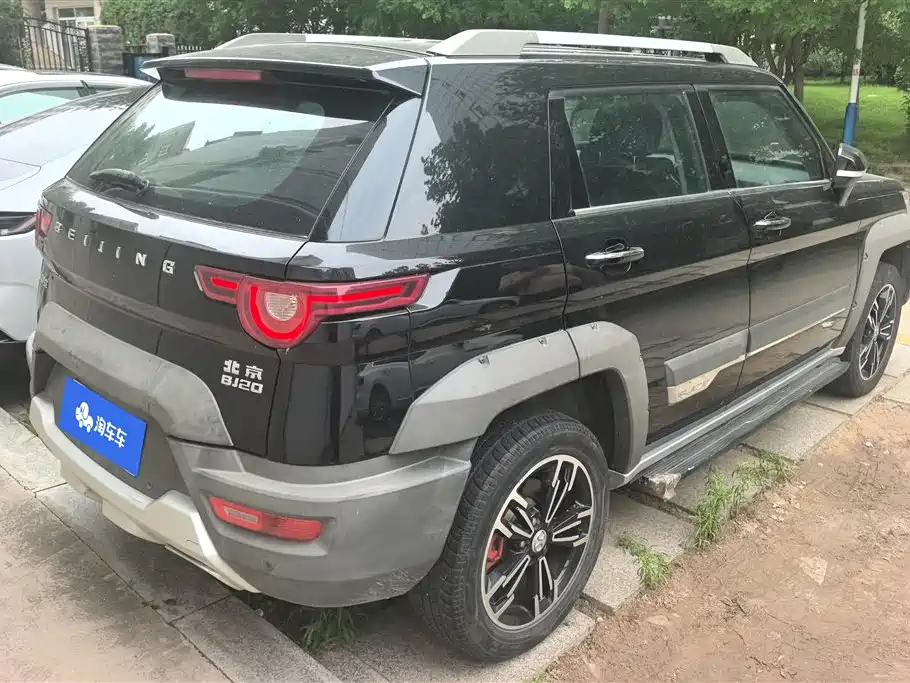 Beijing Offroad BJ20 1.5 T CVT Luxury