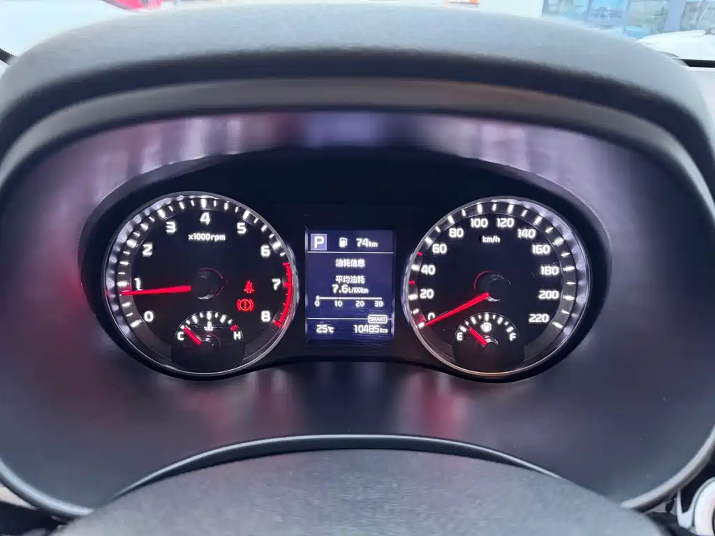 Stonic 1.4 L CVT Sunroof