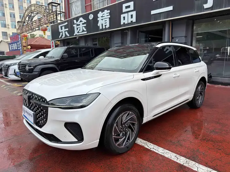 Lincoln Corsair 1.5 T 2 WD Premium Hybrid
