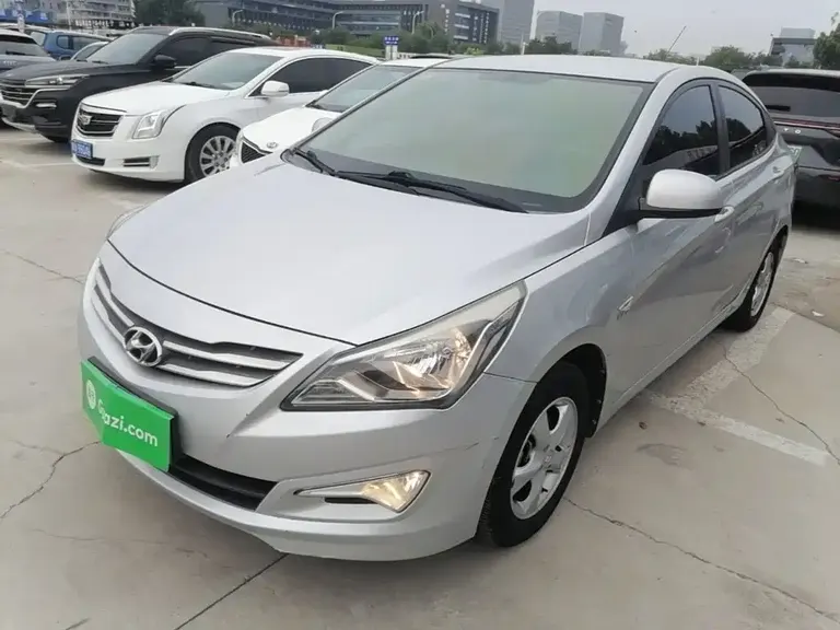 Hyundai Accent 1.4 L Auto Intelligent GLS