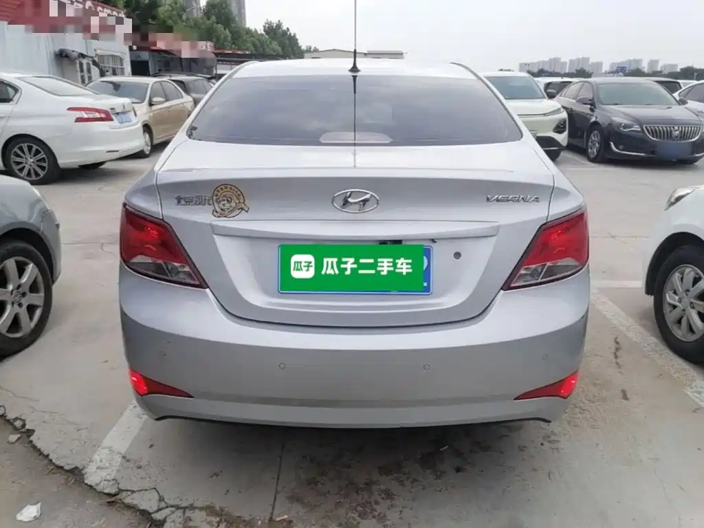 Accent 1.4 L Auto Intelligent GLS