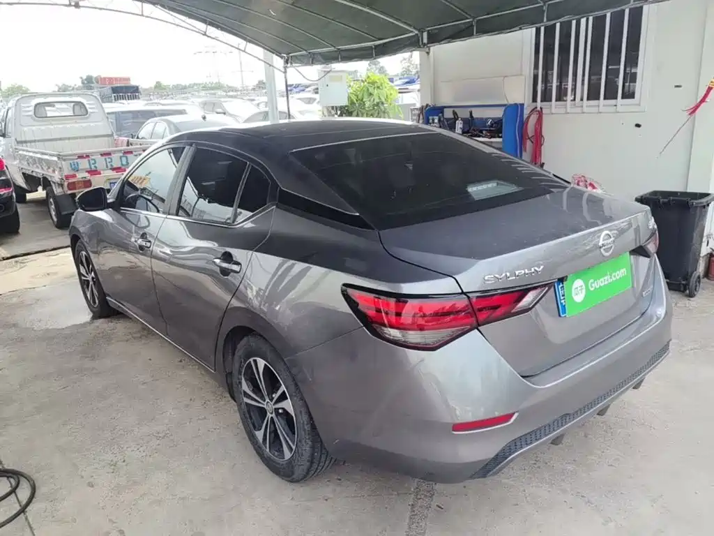 Sylphy 1.6 L XL CVT Joy