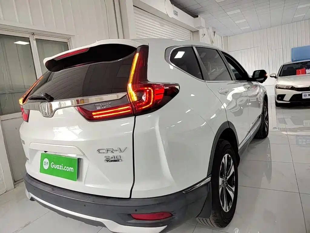 Honda CR-V 240 TURBO CVT 4 WD Luxury