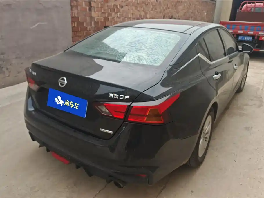 Teana 2.0 L XL Comfort
