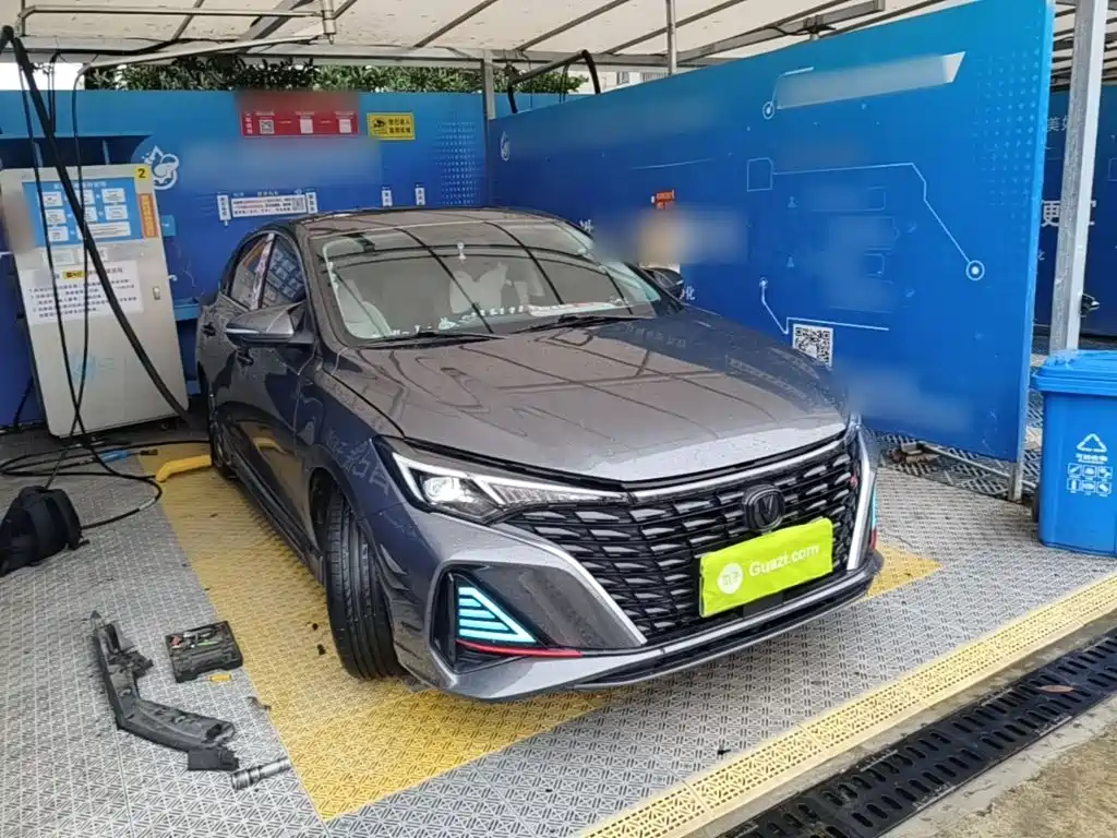 Eado Smooth Enjoyment PLUS Blue Whale NE 1.4 T GDI DCT Distinguished