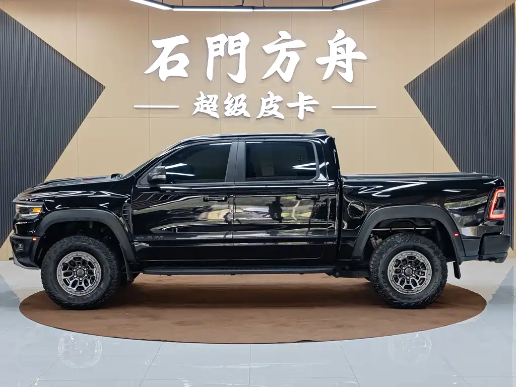 RAM Trucks 6.2 T US Spec