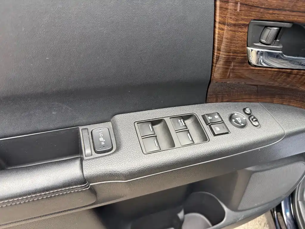 Odyssey Facelift 2.4 L Smart Enjoyment