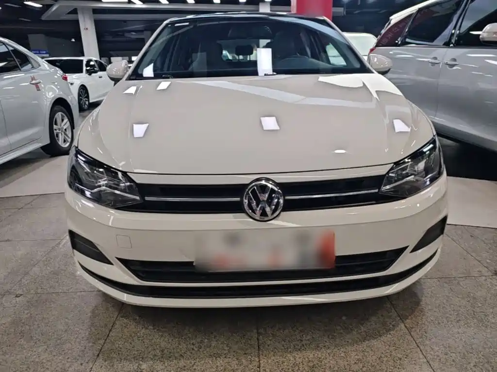 Polo Plus 1.5 L Auto Colorful Tech