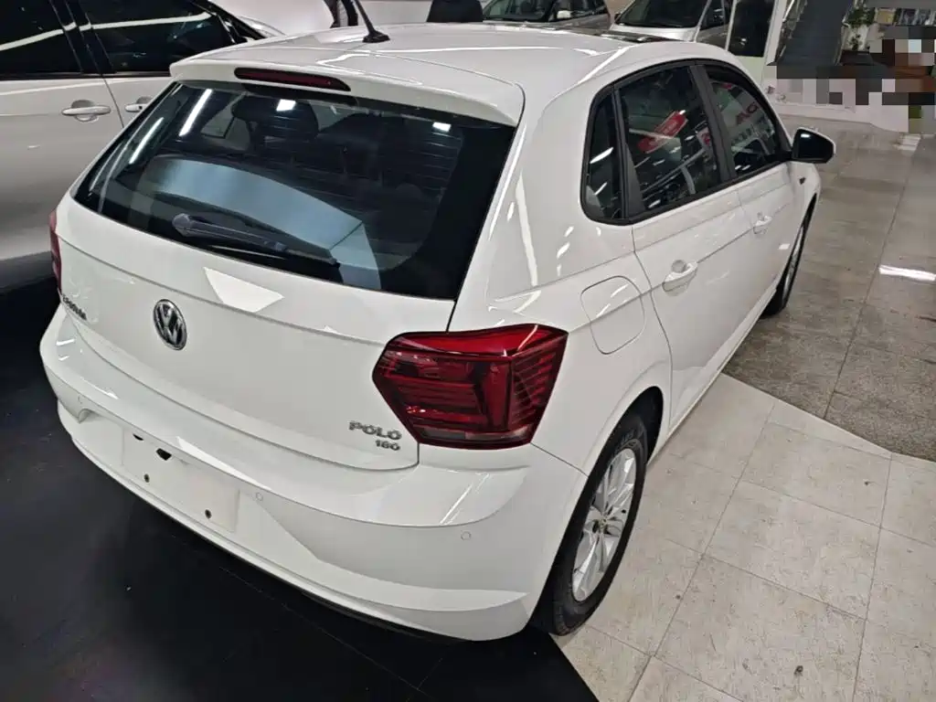 Polo Plus 1.5 L Auto Colorful Tech