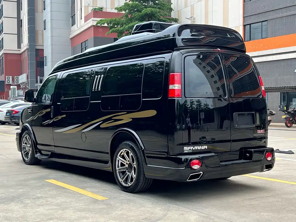 SAVANA 6.0 L Business Star 7-seat