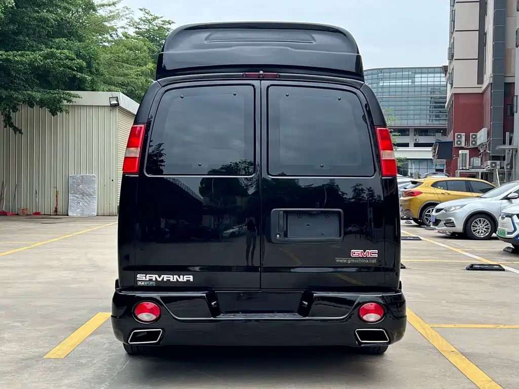 SAVANA 6.0 L Business Star 7-seat