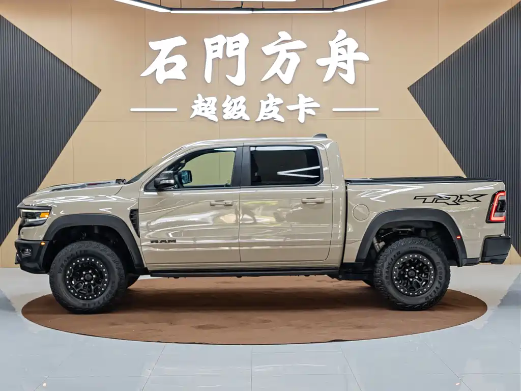 RAM Trucks RAM Trucks霸王龙 2022款 6.2 T TRX 美规版