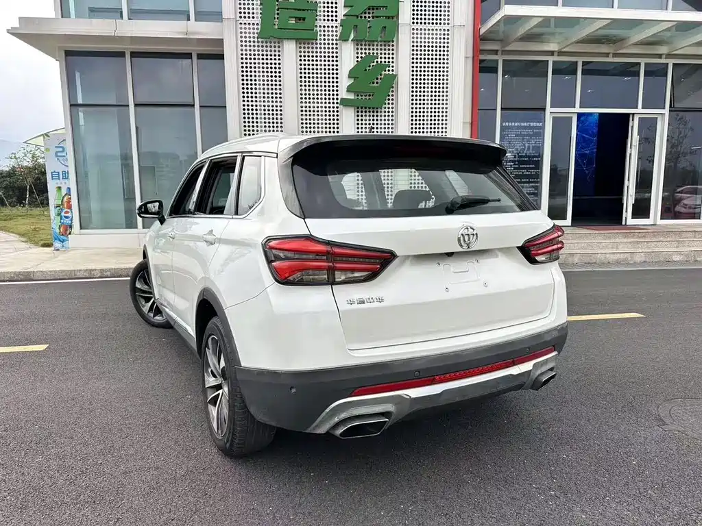 Brilliance V7 280 T DCT Luxury 5-seat