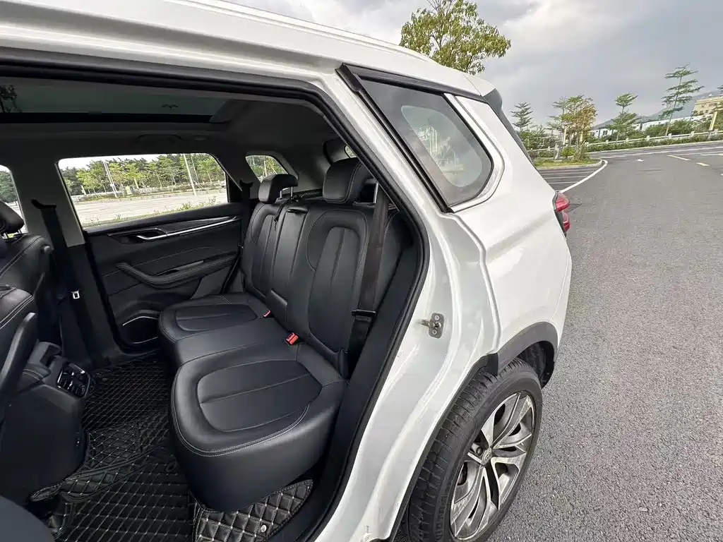 Brilliance V7 280 T DCT Luxury 5-seat