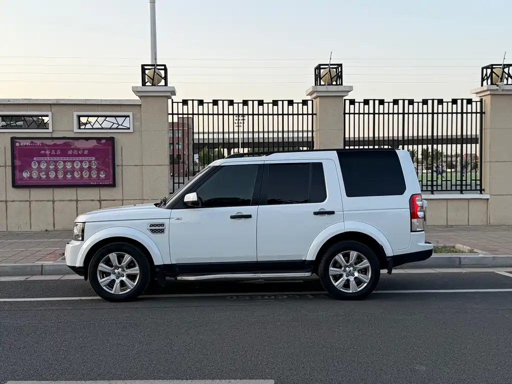 Discovery 3.0 SDV6 HSE Diesel