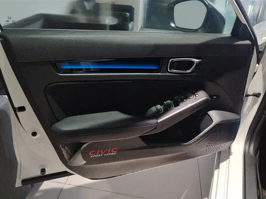 Civic 240 TURBO CVT Ignite Motion