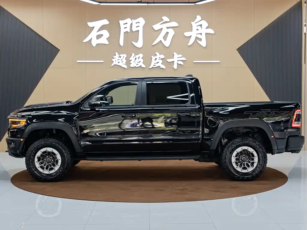RAM Trucks 6.2 T US Spec