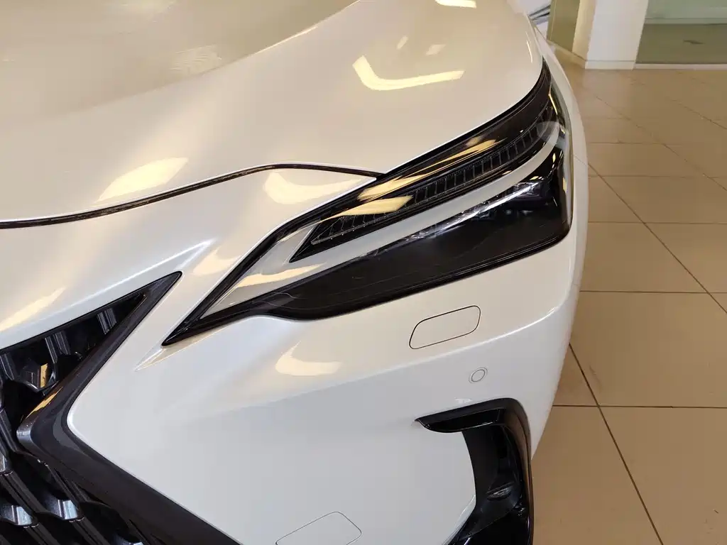 Lexus NX NEV 400 h+ Smooth