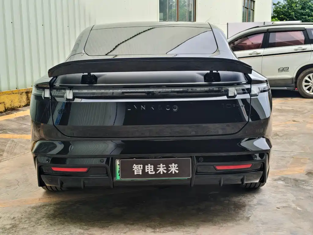 Lynk & Co 10 EM-P 120 4 WD Ultra