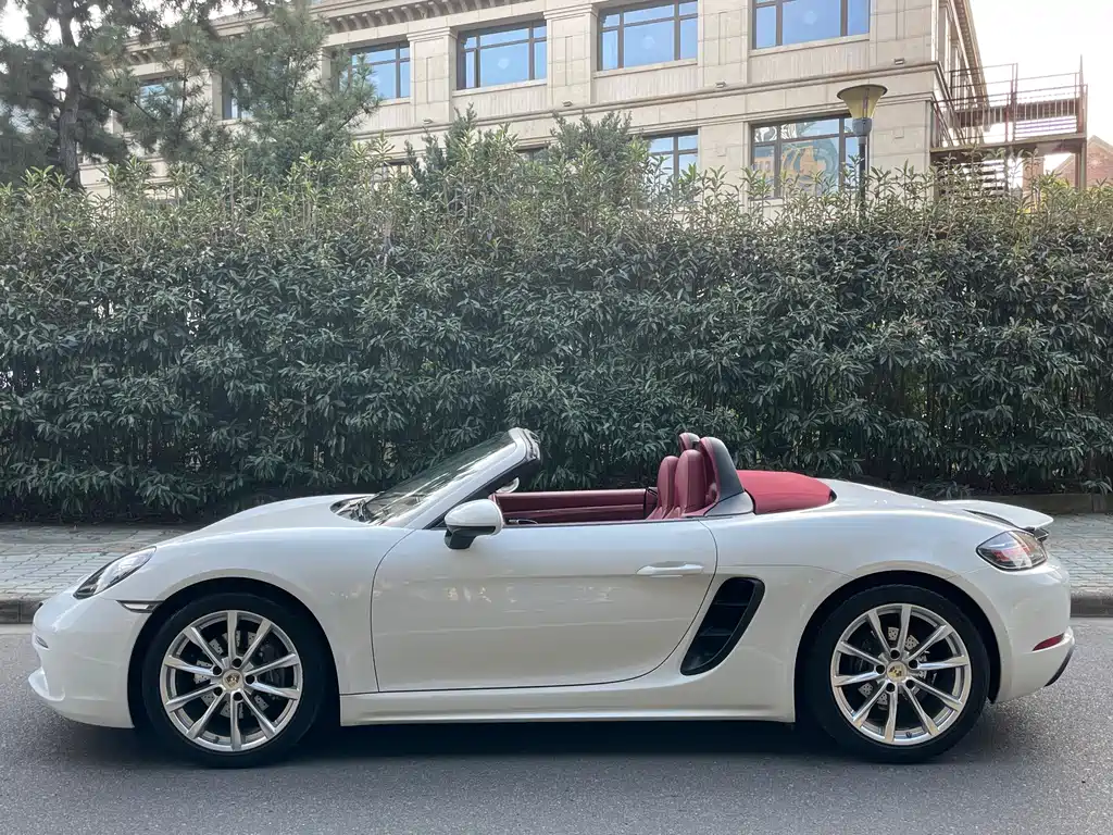 Porsche 718 Boxster 2.0 T