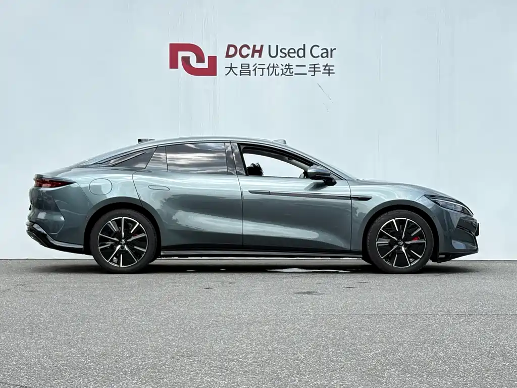 Han L 汉L 2025款 DM-i 200 KM激光雷达尊享型