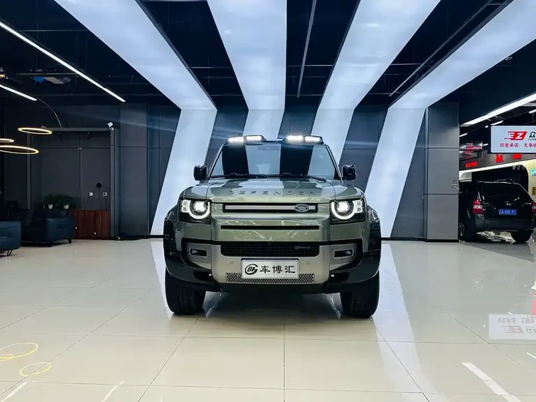 Land Rover Defender 110 3.0 T P400 X-DYNAMIC HSE
