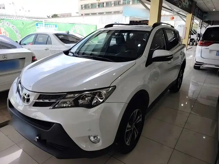 Toyota RAV4 2.0 L CVT 2 WD Style