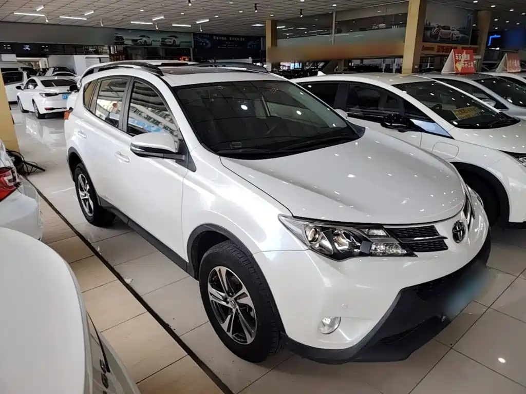 RAV4 2.0 L CVT 2 WD Style