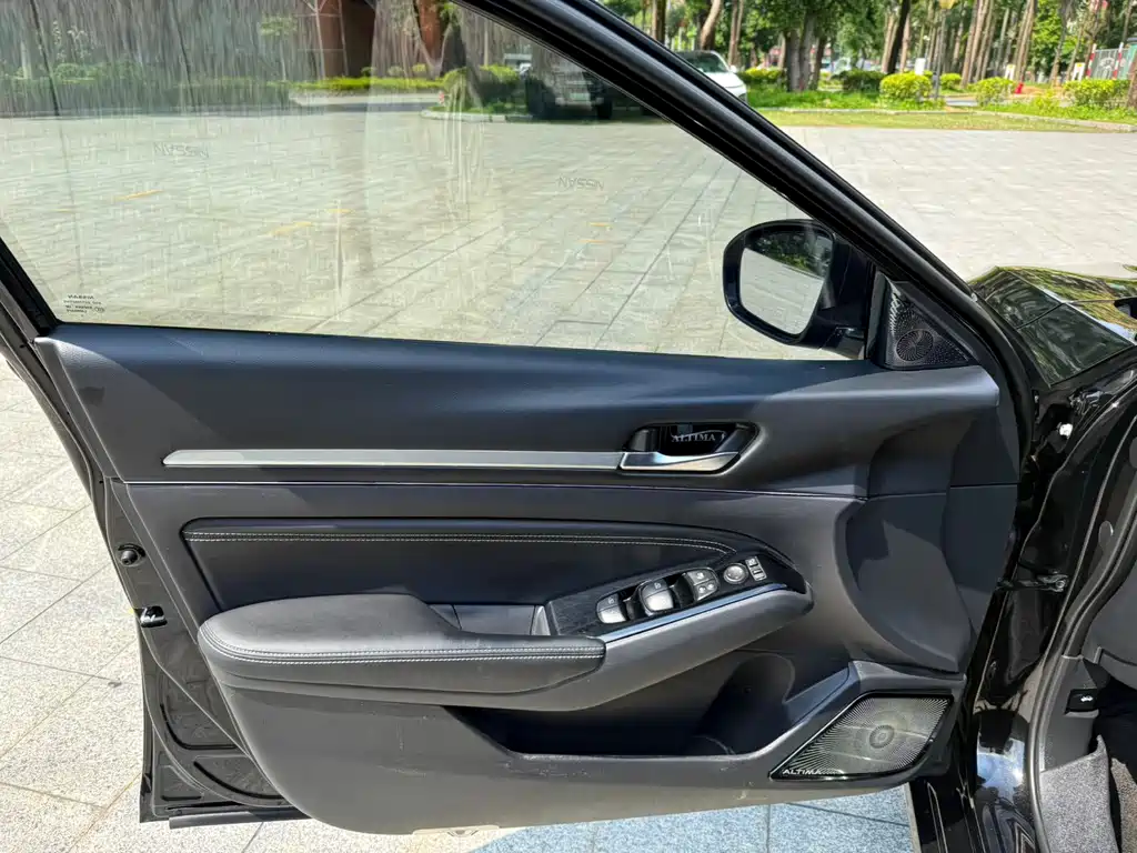 Teana 2.0 L XL-Upr Enjoyment